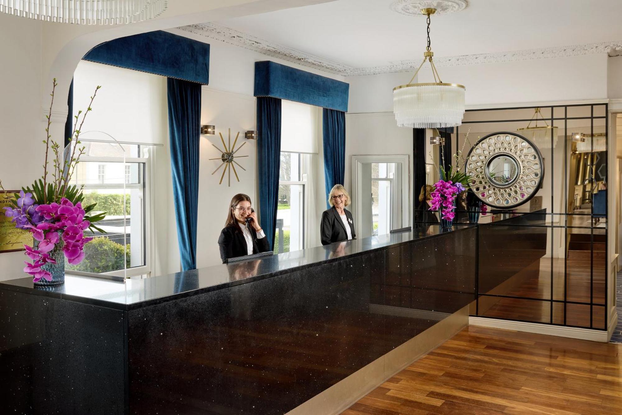 Hotel The Sandymount 4*